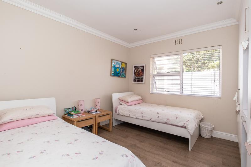 To Let 3 Bedroom Property for Rent in Constantia Western Cape